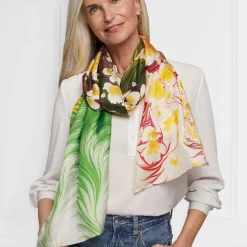 Scarves & Wraps*The Met Store Daisy Garden Marbled Paper Oblong Silk Scarf